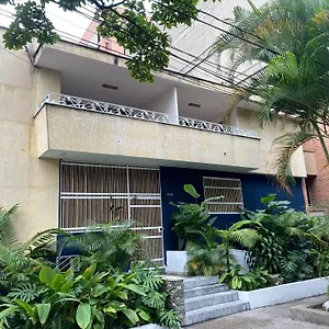 Casa Mosaiko Nutibara Laureles Medellin
