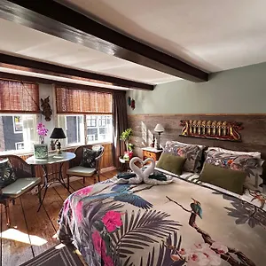 *** Bed & Breakfast Barangay Netherlands