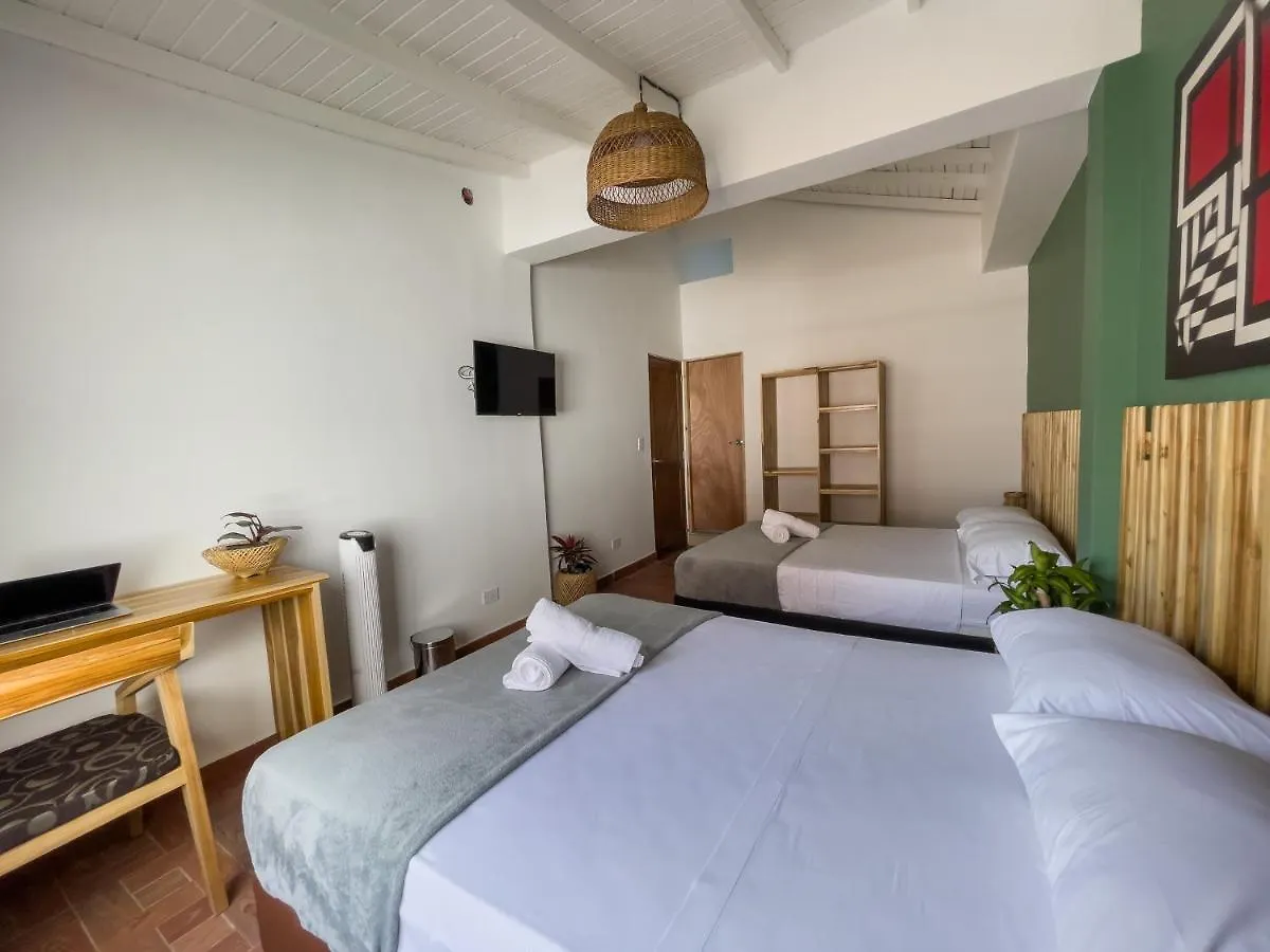 Hotel Casa Las Palmas Medellin 0*,  Colombia